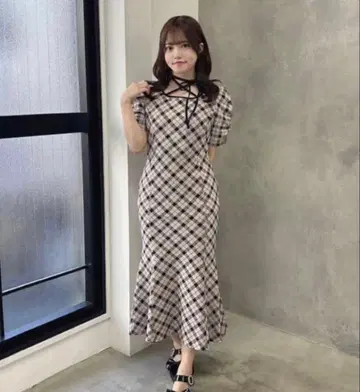 evelyn 에블린 체크컷OP 원피스 롱 베이지