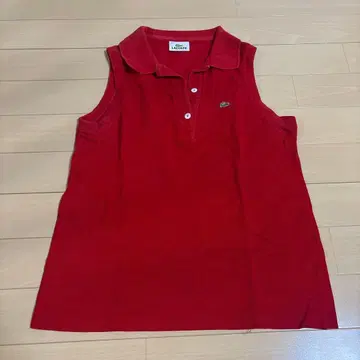 LACOSTE 빨간색 슬리브리스 피케 셔츠 M