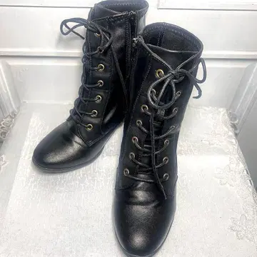 [ 미사용급 ] 레이스업 부츠 블랙