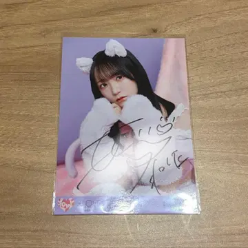이코라부 노구치 이오리 고양이 의상 친필