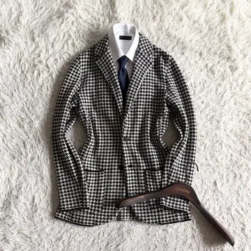 [새상품급] LARDINI 모노톤 체크 울 니트 자켓 사이즈 XS