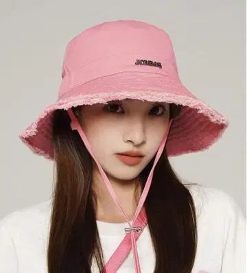 JACQUEMUS 새상품 프린지 버킷 햇 핑크