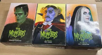 NECA 롭 좀비 몬스터즈 피규어