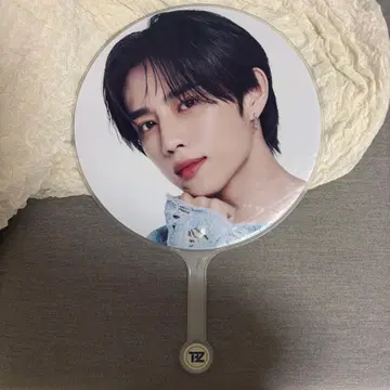 THE BOYZ 부채 SUNWOO 선우