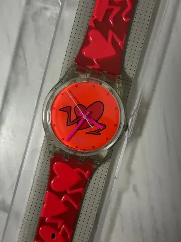 swatch POUNDING HEART 쿼츠 손목시계