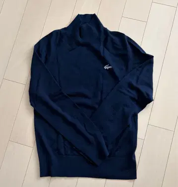 Lacoste 네이비 터틀넥 니트