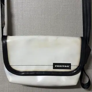 FREITAG 白タグ 希少 旧型HAWAII FIVE-O TM期バックル Freitag hawaii five o | 브랜드 중고거래 플랫폼, 번개장터