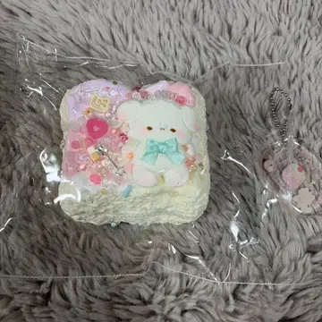 새상품 nienienie 테디베어 곰 토스트 크림 진흙 아크릴 택