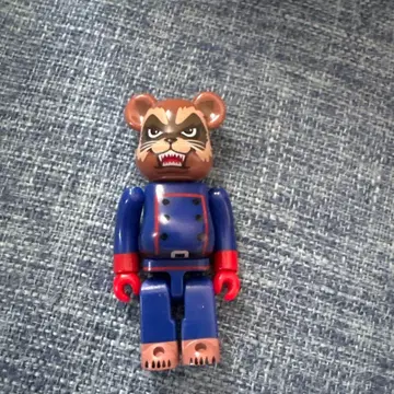 베어브릭 MARVEL 로켓 라쿤