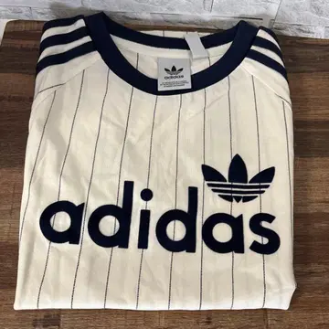 미사용 새상품 adidas 스트라이프 반팔 T셔츠 화이트/네이비