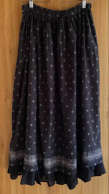 nest robe 코튼 실크 보더 프린트 스커트