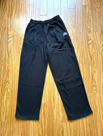 [ 레어품 ] 한국 UMBRO 엄브로 스웨트 팬츠 70 블랙