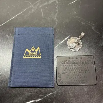 미사용 새상품 SAAD 사드 라운드 스캘럽 페더 펜던트 단종 모델