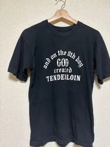텐더 로인 T셔츠 블랙