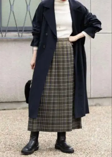 어반 리서치 체크 플리츠 스커트