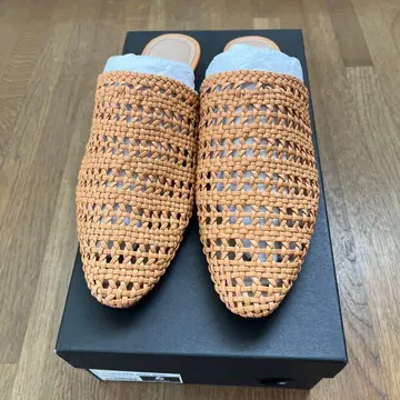 BANANA REPUBLIC 꼬임 뮬 샌들 6