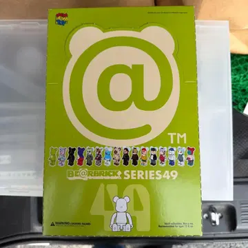 BE@RBRICK SERIES 49 피규어