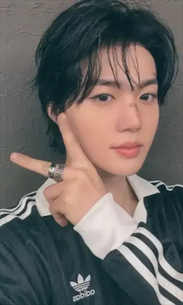 TREASURE 회장 한정판 DOYOUNG PLEASURE YELLOW