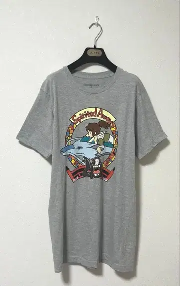 STUDIO GHIBLI 스튜디오 지브리 센과 치히로의 행방불명 티셔츠