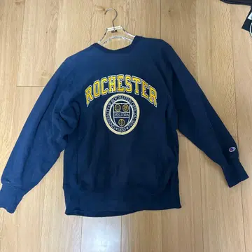 (희귀) 90s Champion ROCHESTER 맨투맨