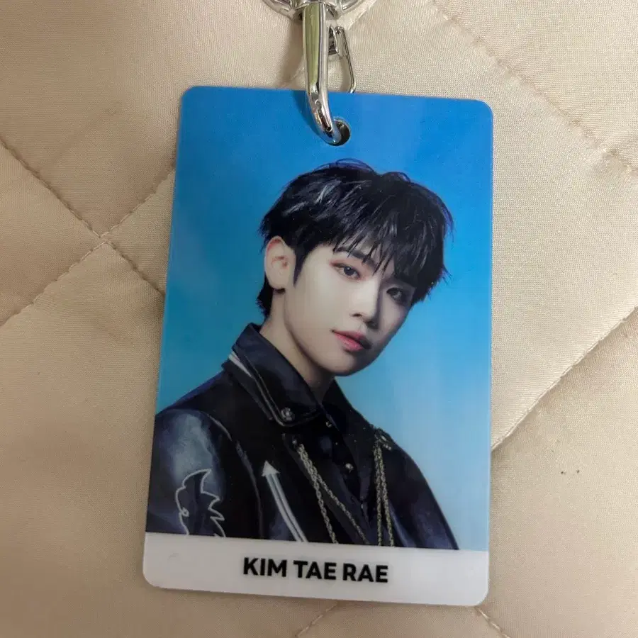 Buy ZEROBASEONE Signed albums, Rare photocards on Bunjang!