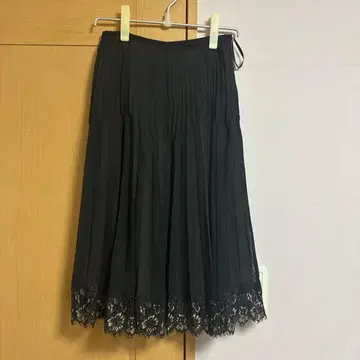 로라 애슐리 얇은 소재 플리츠 스커트