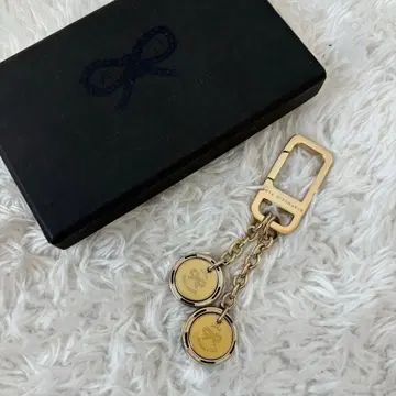 미사용에 가까운 ANYA HINDMARCH 아냐 힌드마치 키링