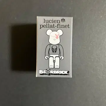 베어브릭 100% lucien pellet-finet x PLAYBOY
