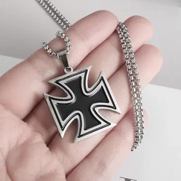 블랙 메가 아이언 크로스 실버 목걸이