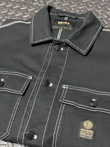 DEUS EX MACHINA 블랙 워크 셔츠