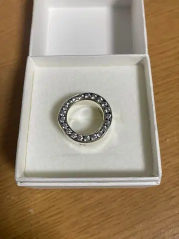 새상품급 e.m. 지르코니아 매립 반지 핑키링 silver925