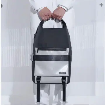Freitag F690 COSTON