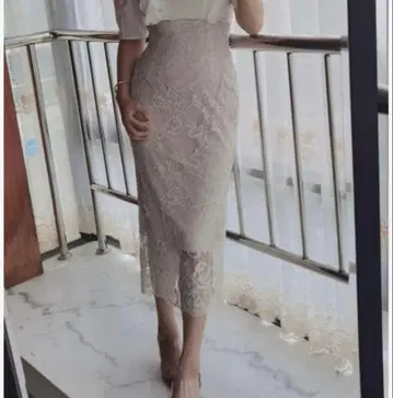 SNIDEL 스위칭 레이스 스커트 IVR