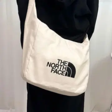 [ 새상품 미개봉 ] THE NORTH FACE 나일론 숄더백