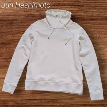 준하시모토 터틀넥 맨투맨 화이트