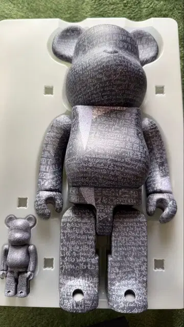 BE@RBRICK 더 브리티시 뮤지엄 로제타 스톤 100%400