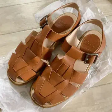 paraboot 글루카 골드 샌들 브라운 카멜