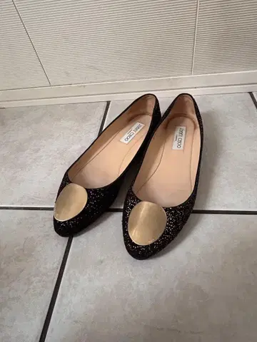JIMMY CHOO 블랙 플랫슈즈