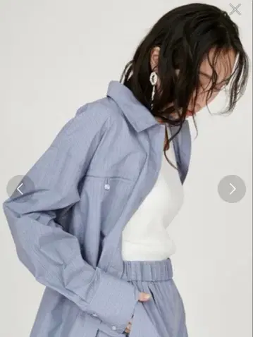 emmi 스트라이프 루즈 실루엣 셔츠 블루 에미