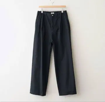 YOKE 26SS 1 플리츠 와이드 테이퍼드 트라우저