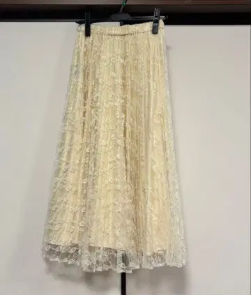 캐서린 로스 레이스 플리츠 스커트