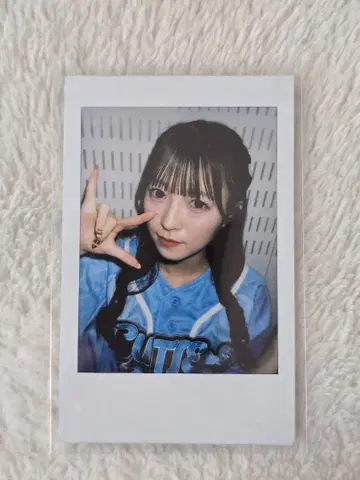 CUTIESTREET 우메다 미유 촬영 폴라로이드