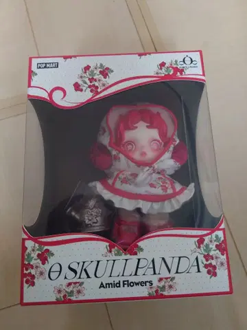POPMART SKULLPANDA Amid Flowers 미개봉 새상품