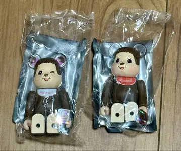 BE@RBRICK 베어브릭 100% SERIES 50 몽치치 앞뒤