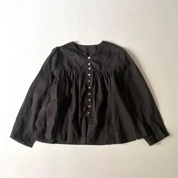 새상품급*네스트로브 린넨 개더 블라우스 블랙 프리 사이즈 버튼 다운
