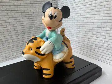미키마우스 호랑이 피규어