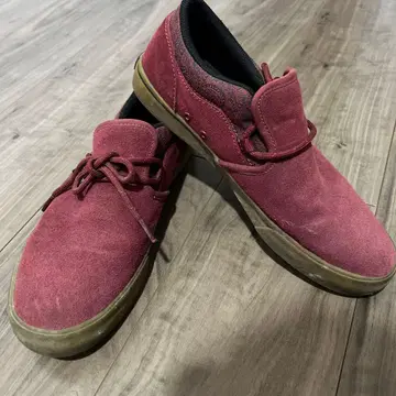 SUPRA 스웨이드 스니커즈