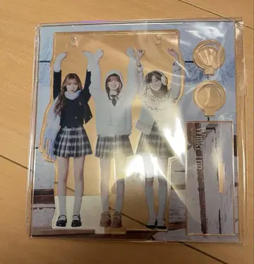 niziu 아크릴 펜 스탠드 (마유카, 리쿠, 미이히)
