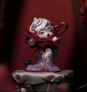 SKULLPANDA Petals in Four Acts 피규어