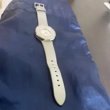 스와로브스키 손목시계
